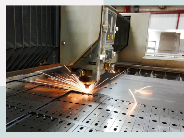 Лазерная резка металла в Южноуральске от 656 руб.